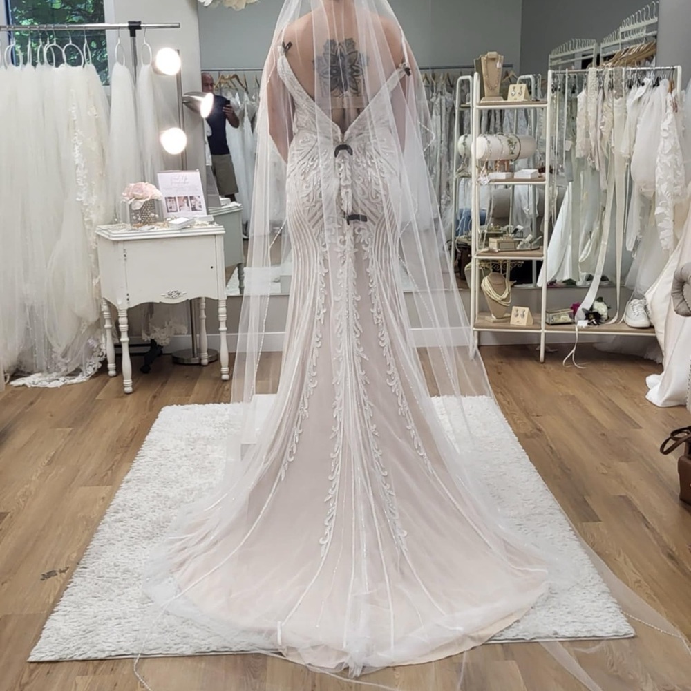 Wedding dress
